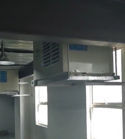 藥品倉(cāng)儲(chǔ)倉(cāng)庫(kù)整體控溫降溫應(yīng)用星科工業(yè)蒸發(fā)冷省電空調(diào)臥式射流機(jī)