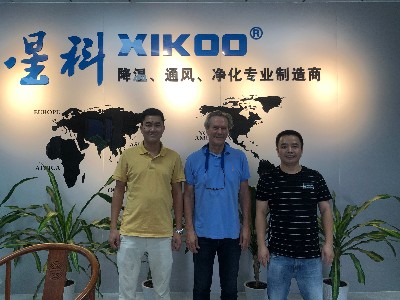 澳洲客戶參觀星科環(huán)?？照{(diào)